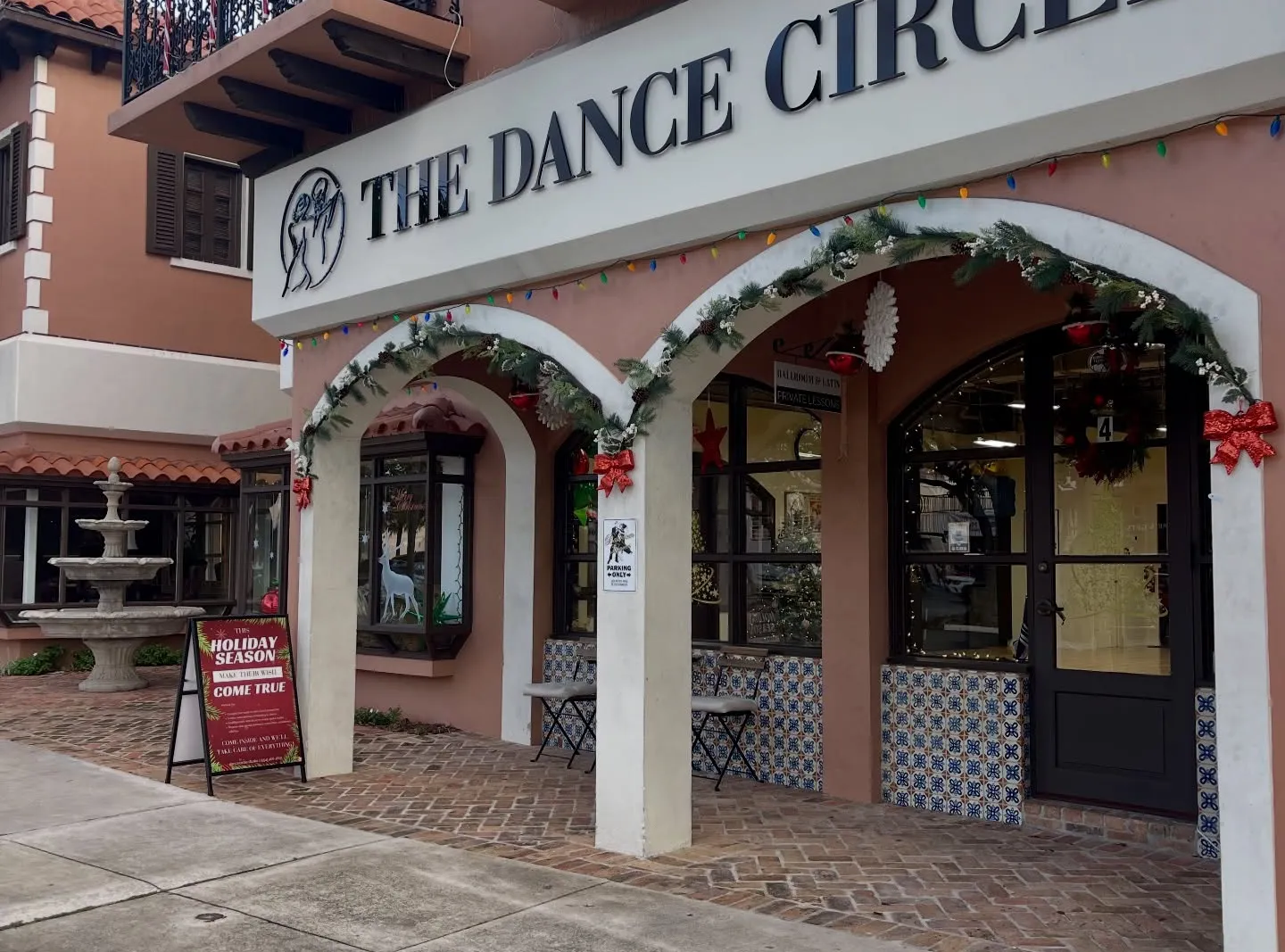 The front gate, holiday season.